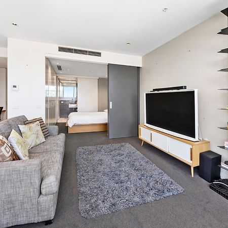 Luxury Designer Suite In Most Prestigious Location In Melbourne Bagian luar foto