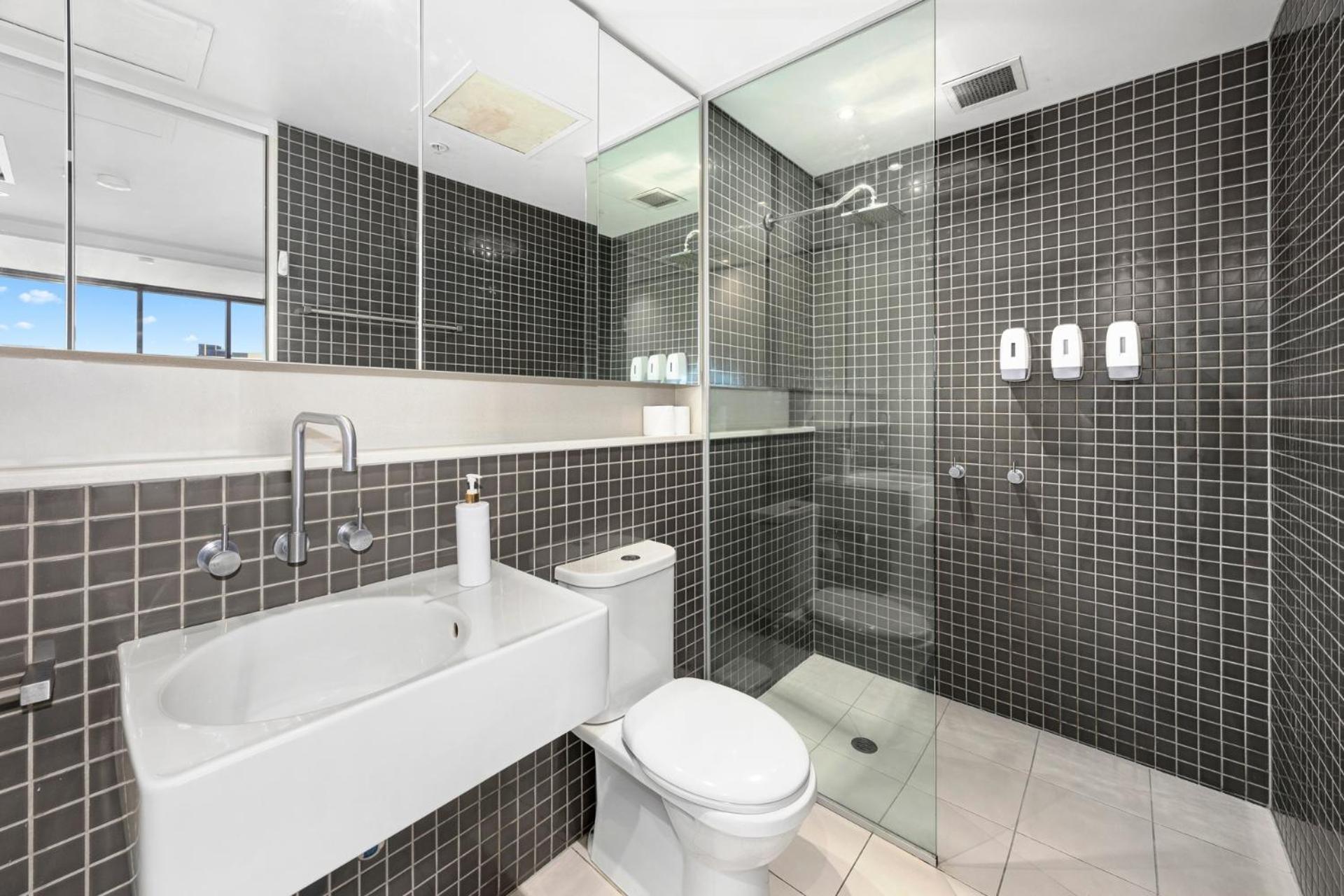 Luxury Designer Suite In Most Prestigious Location In Melbourne Bagian luar foto